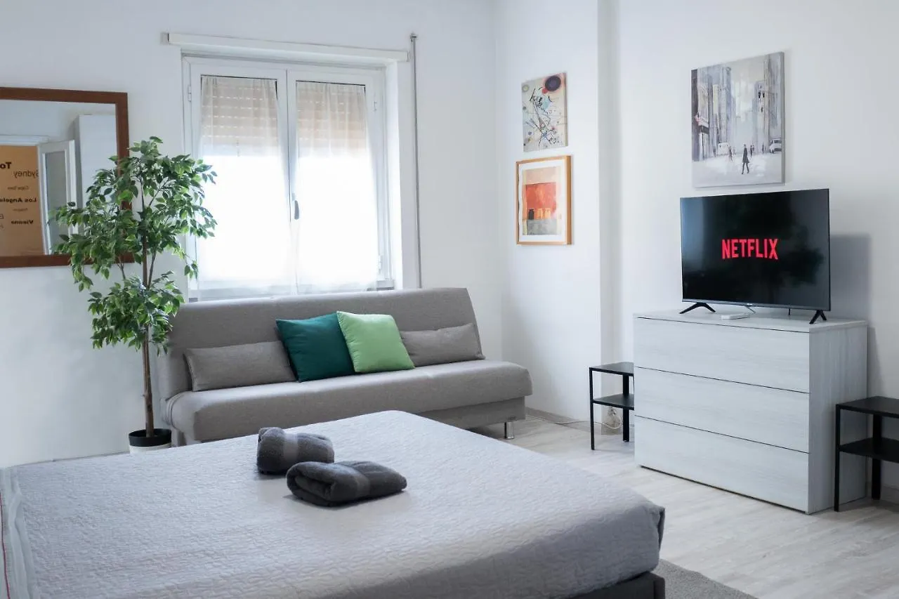 Nonna Pina Guest House Moderno Appartamento Vicino Metro AWifi,Netflix Róma Apartman
