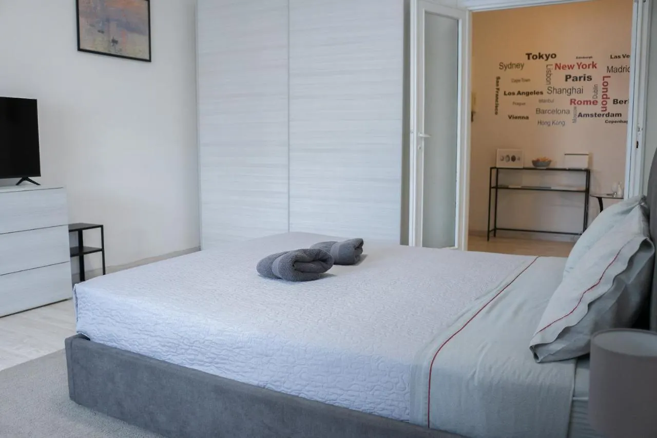Nonna Pina Guest House Moderno Appartamento Vicino Metro AWifi,Netflix Róma